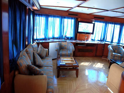 Interior Salon of M/Y Spirit Liveaboad Diving Motor Yacht in Sharm el Sheikh Egypt